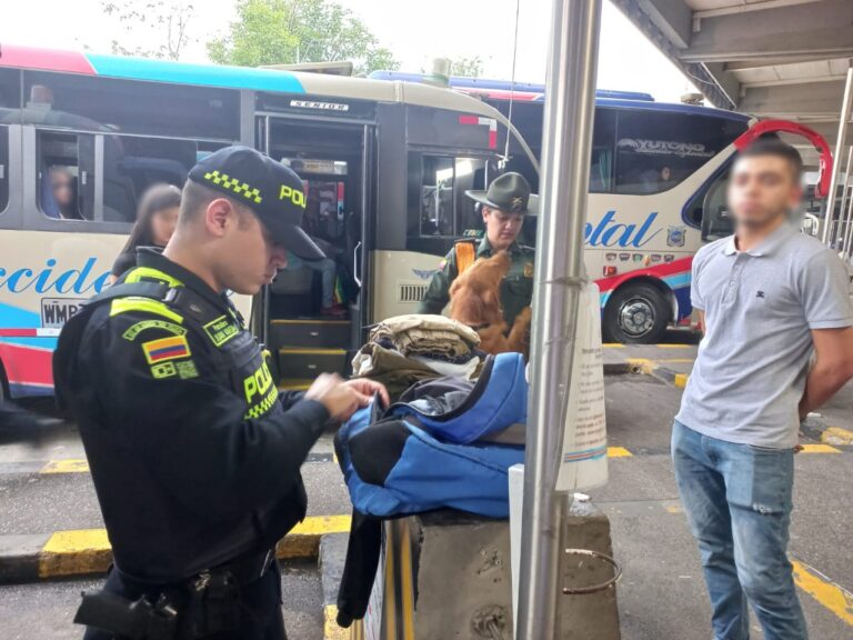 Policía Metropolitana de Pereira garantiza la seguridad en el terminal de transporte