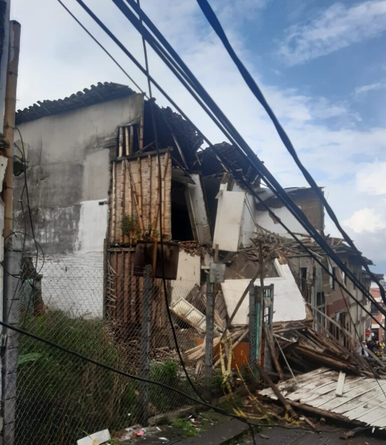 La Unidad de Gestión del Riesgo informa que el Cuerpo Oficial de Bomberos y demás organismos de socorro, han atendido dos hechos presentados en las últimas horas en Manizales