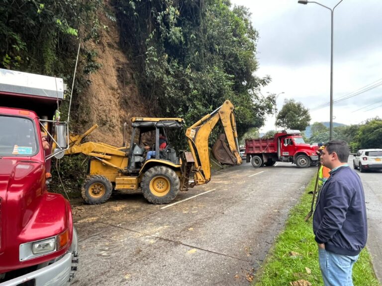 Habilitan paso por la Avenida Alberto Mendoza a esta hora en Manizales