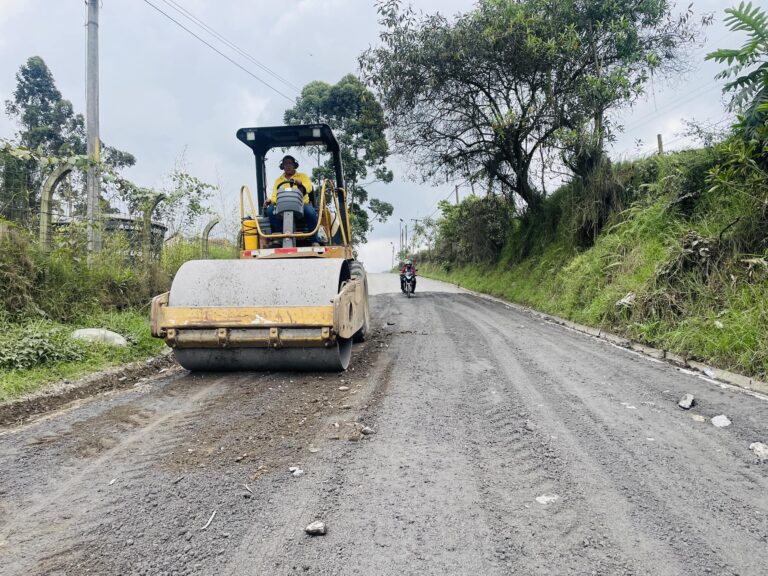 Más recursos para la salud y vías en Caldas