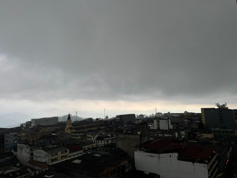 Esté atento, pueden venir fuertes lluvias en Manizales