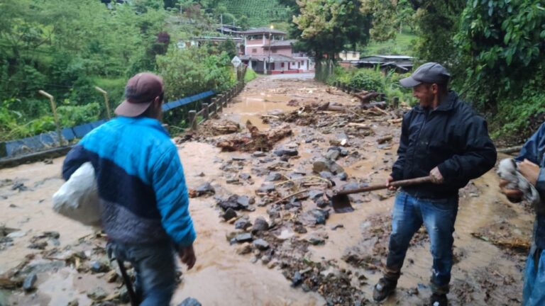 Activan protocolos para atender emergencias por fuertes lluvias en Caldas