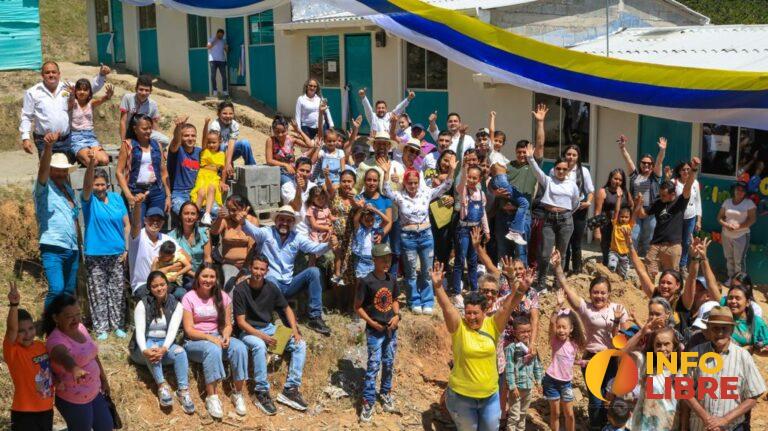 17 familias de Aguadas próximos a estrenar vivienda