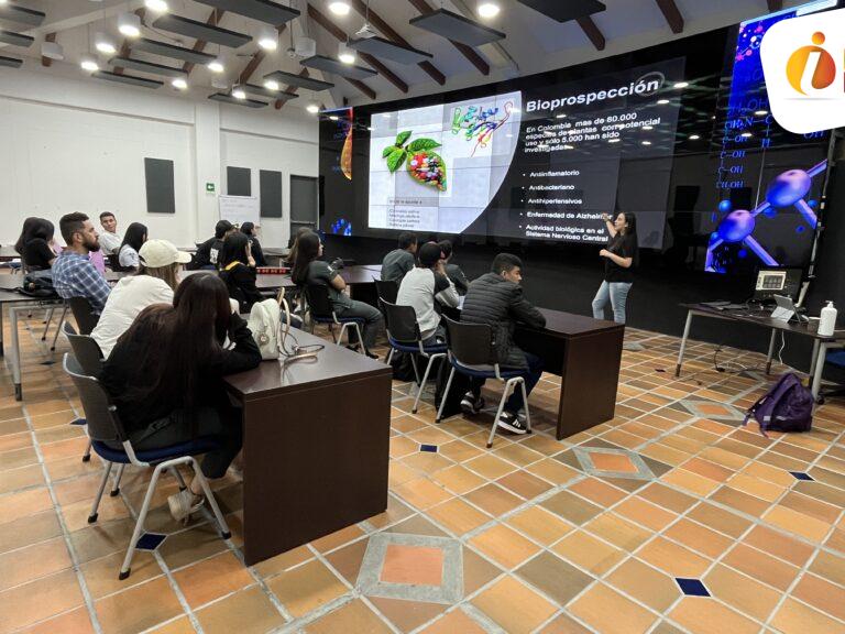 Aprenden sobre biología molecular y bioinformática en BIOS estudiantes de medicina veterinaria de UNISARC