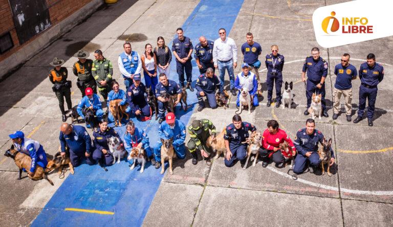 Bomberos Medellín fortalece su componente canino con capacitación del experto más importante de habla hispana