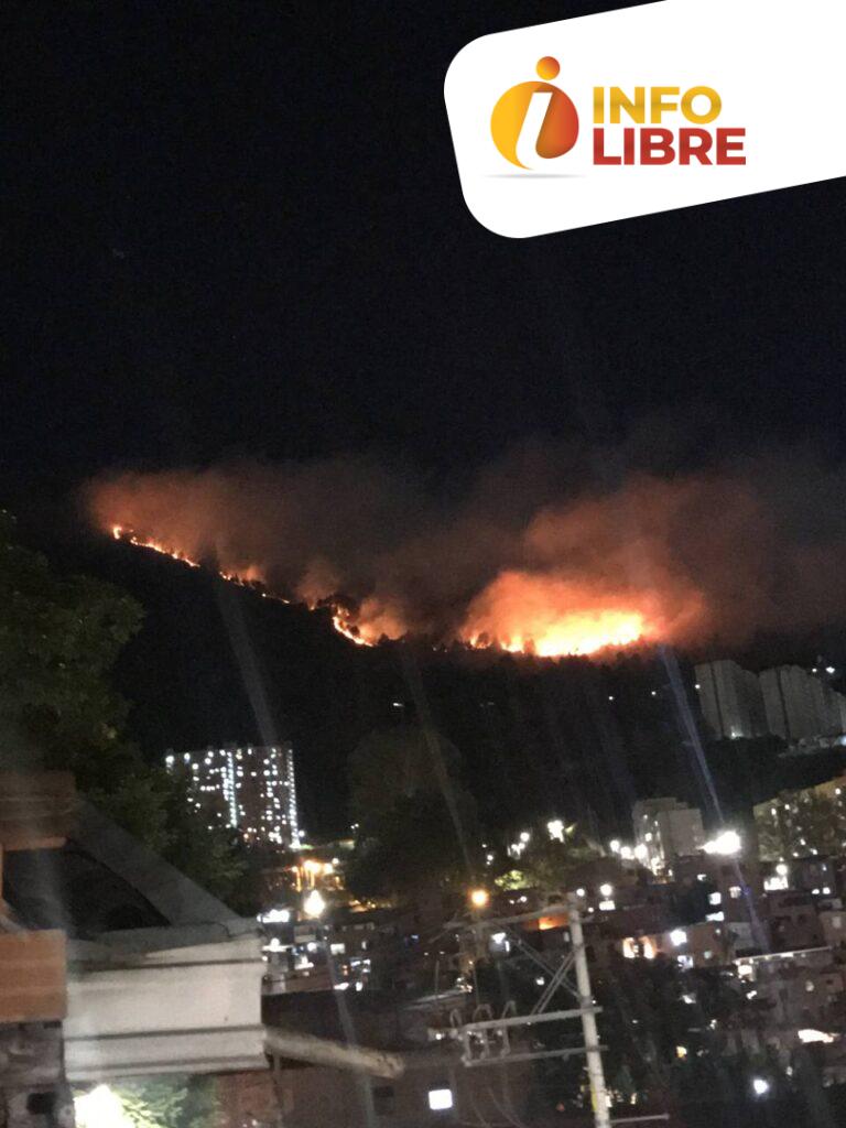 VIDEO | Incendio forestal encima de la entrada del túnel de Oriente se propaga rápidamente